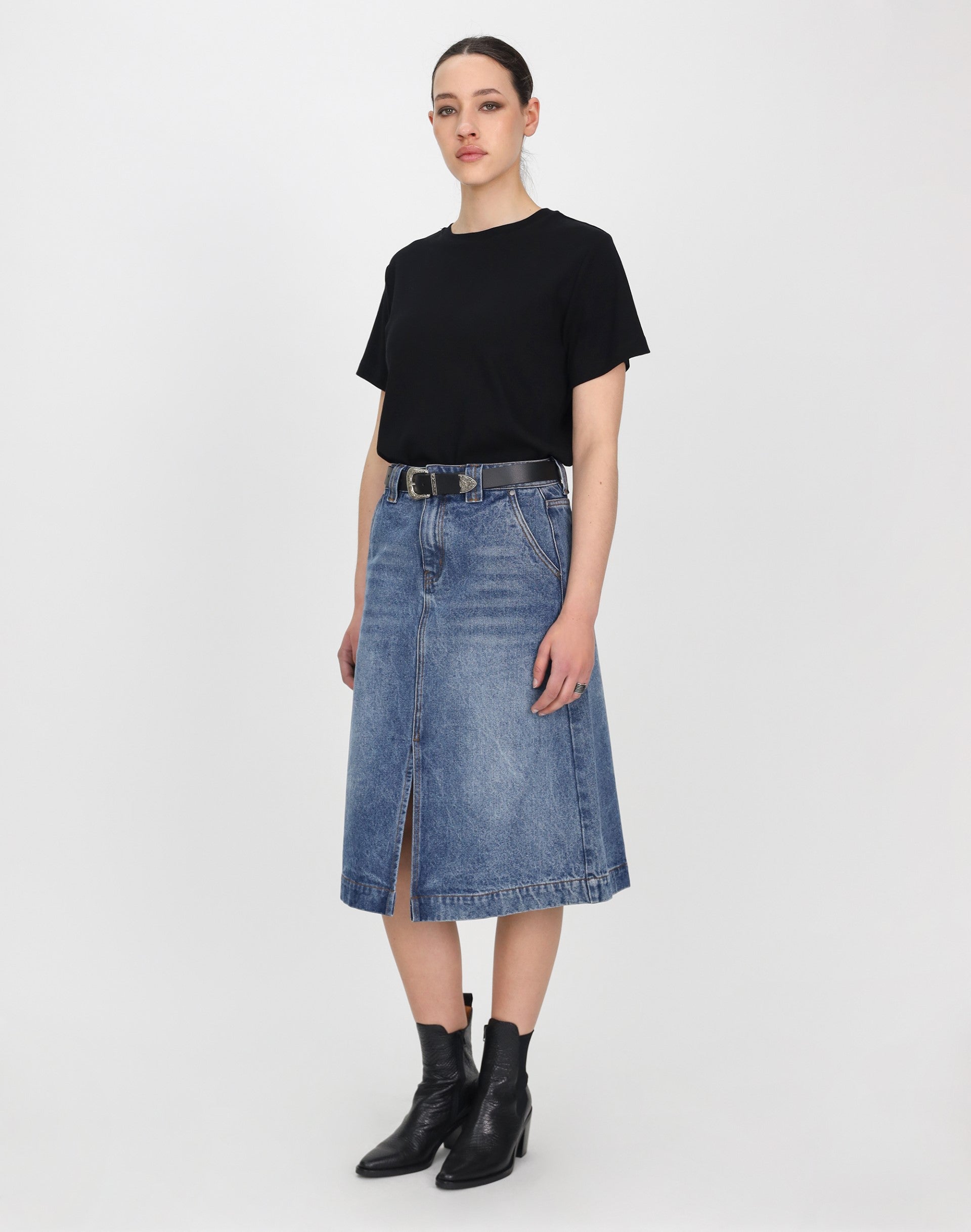 Classic denim on sale a line skirt