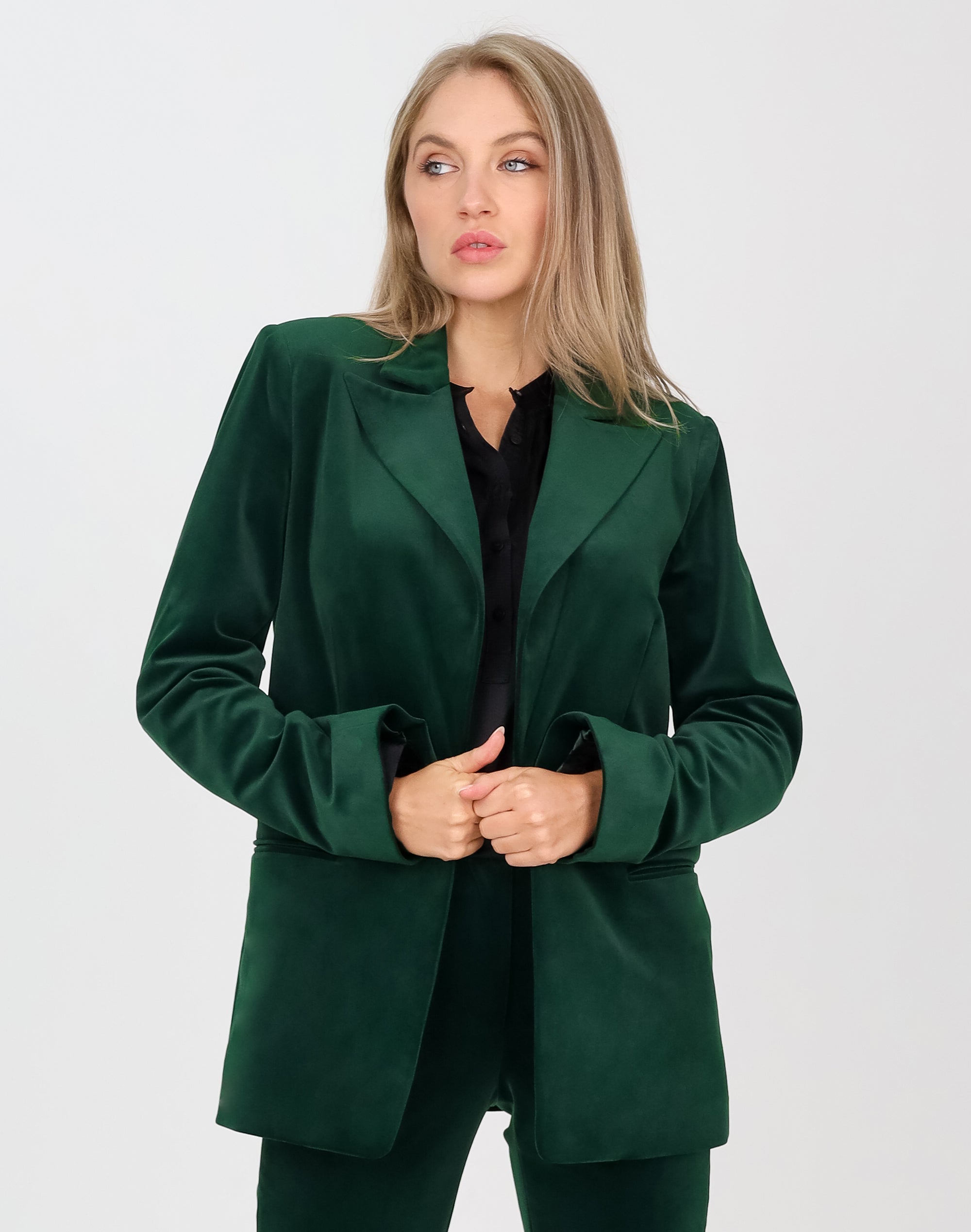 How To Wear Velvet Blazer 20 Outfit Ideas