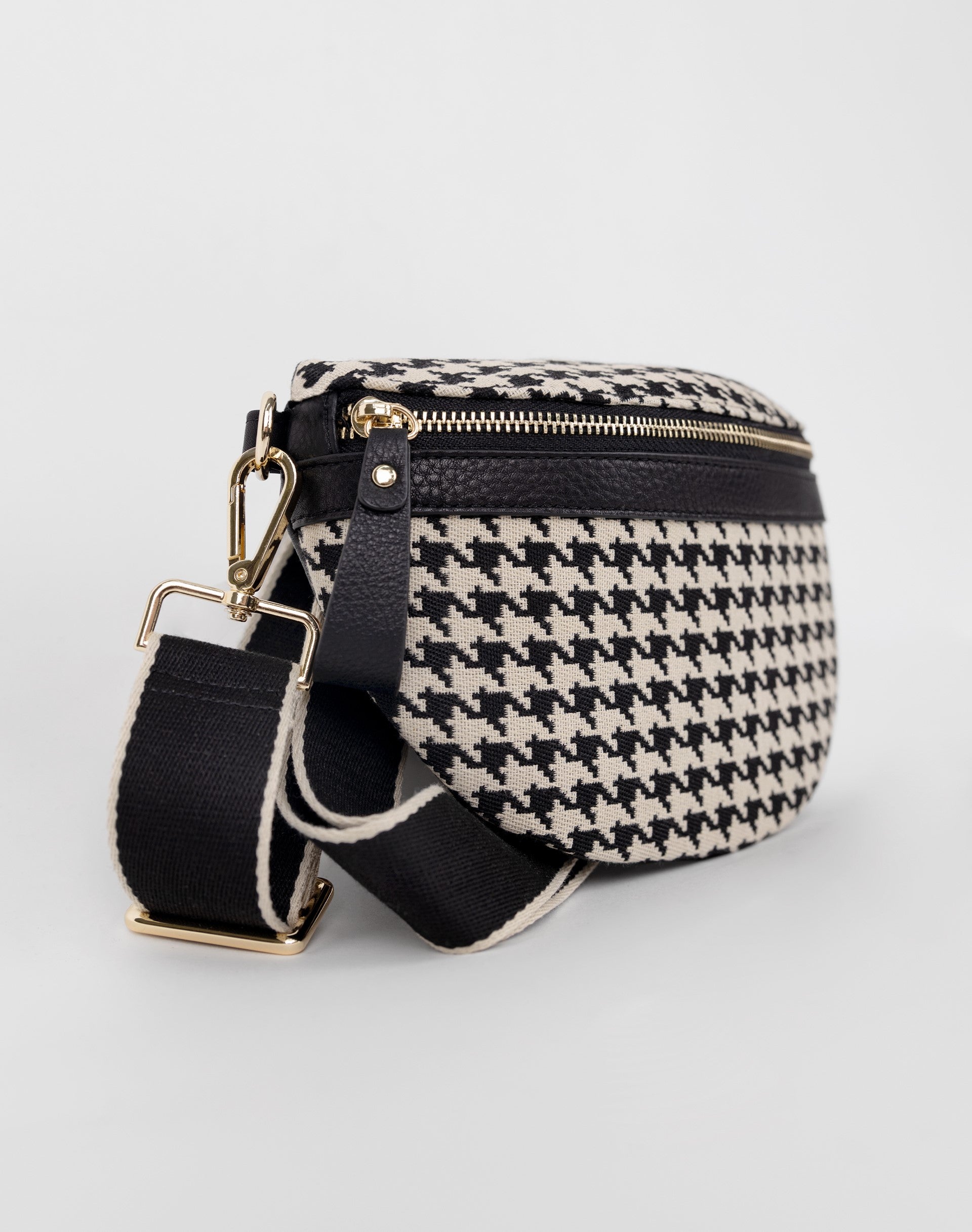 Houndstooth fanny pack hotsell