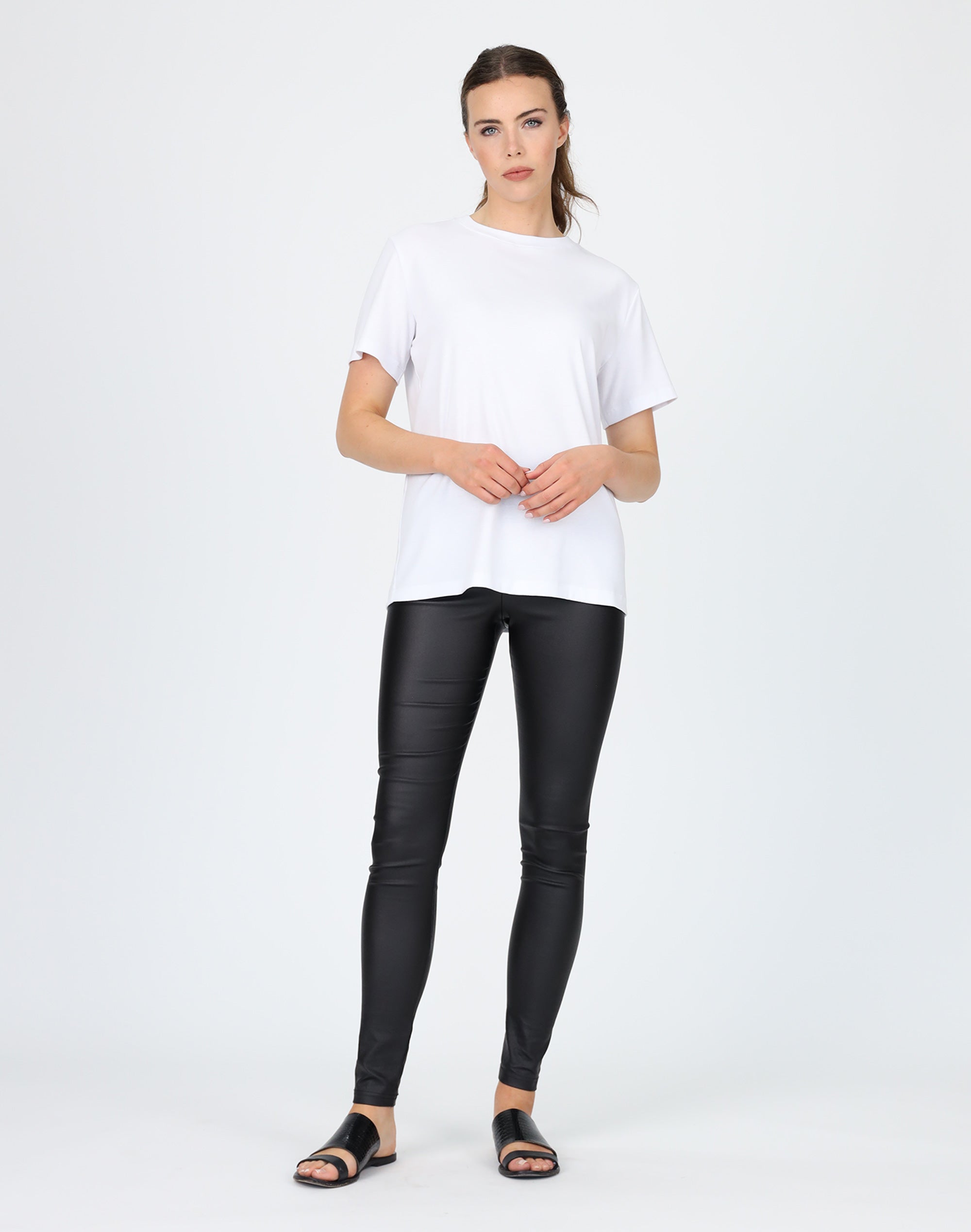 Black coated outlet leggings