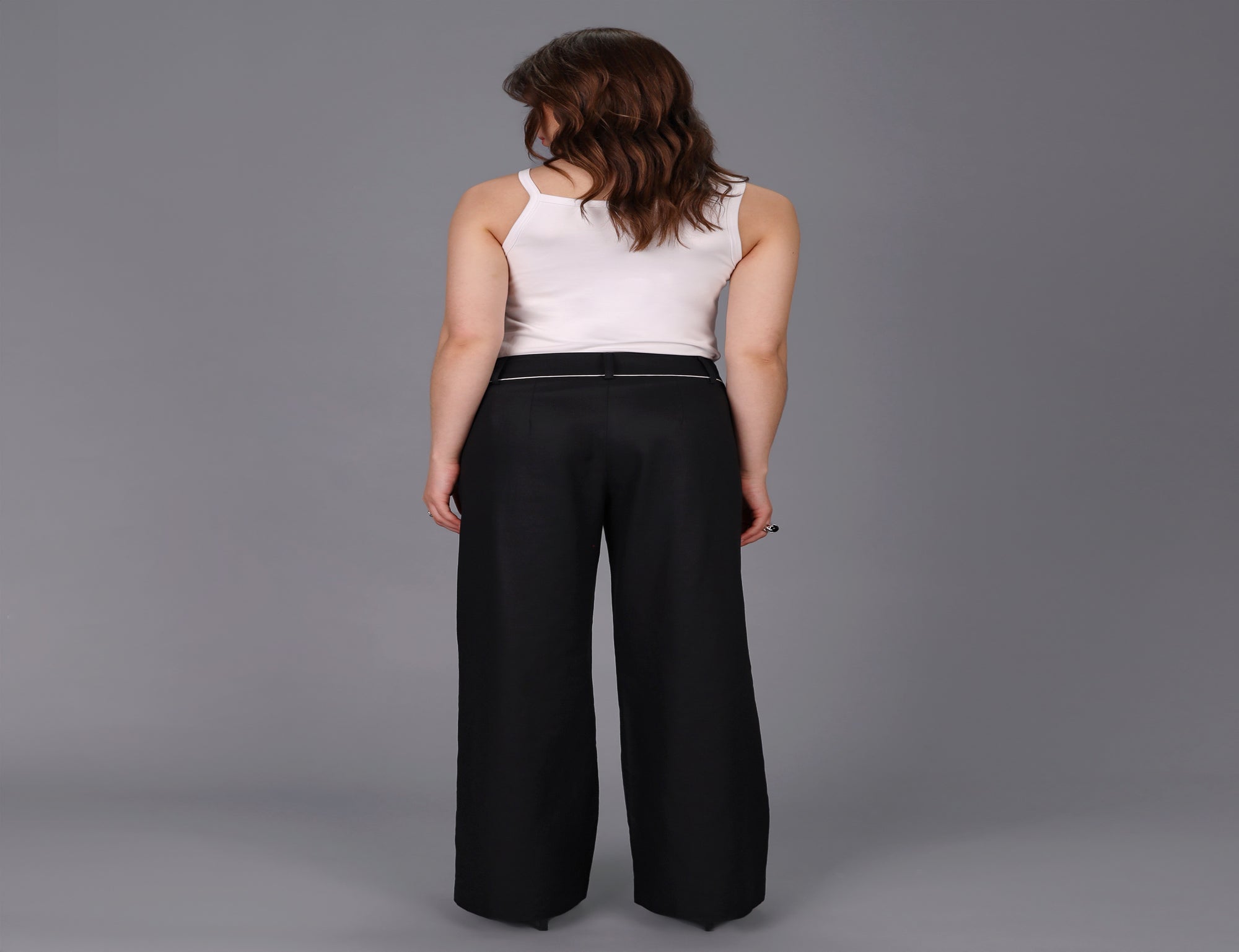 Wide Leg Tailored Trouser